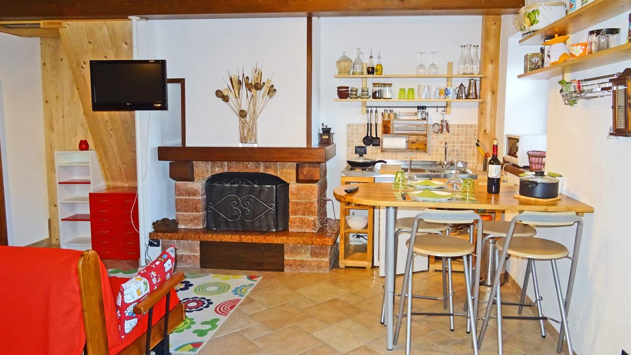 Casa Paola Holiday Studio By Gardadomusmea Tremosine Eksteriør bilde