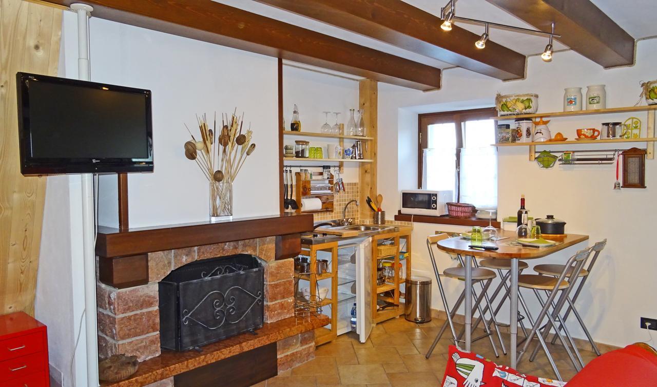 Casa Paola Holiday Studio By Gardadomusmea Tremosine Eksteriør bilde